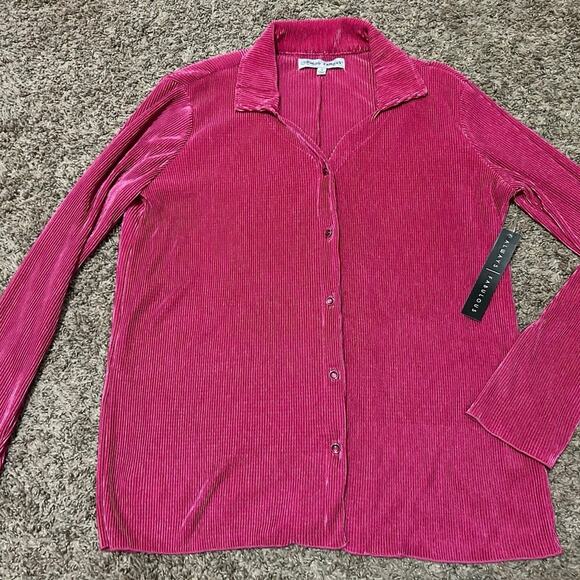Hot Pink Ribbed Absolutely Famous Women’s Button Up/Blouse Size Small - Picture 1 of 10